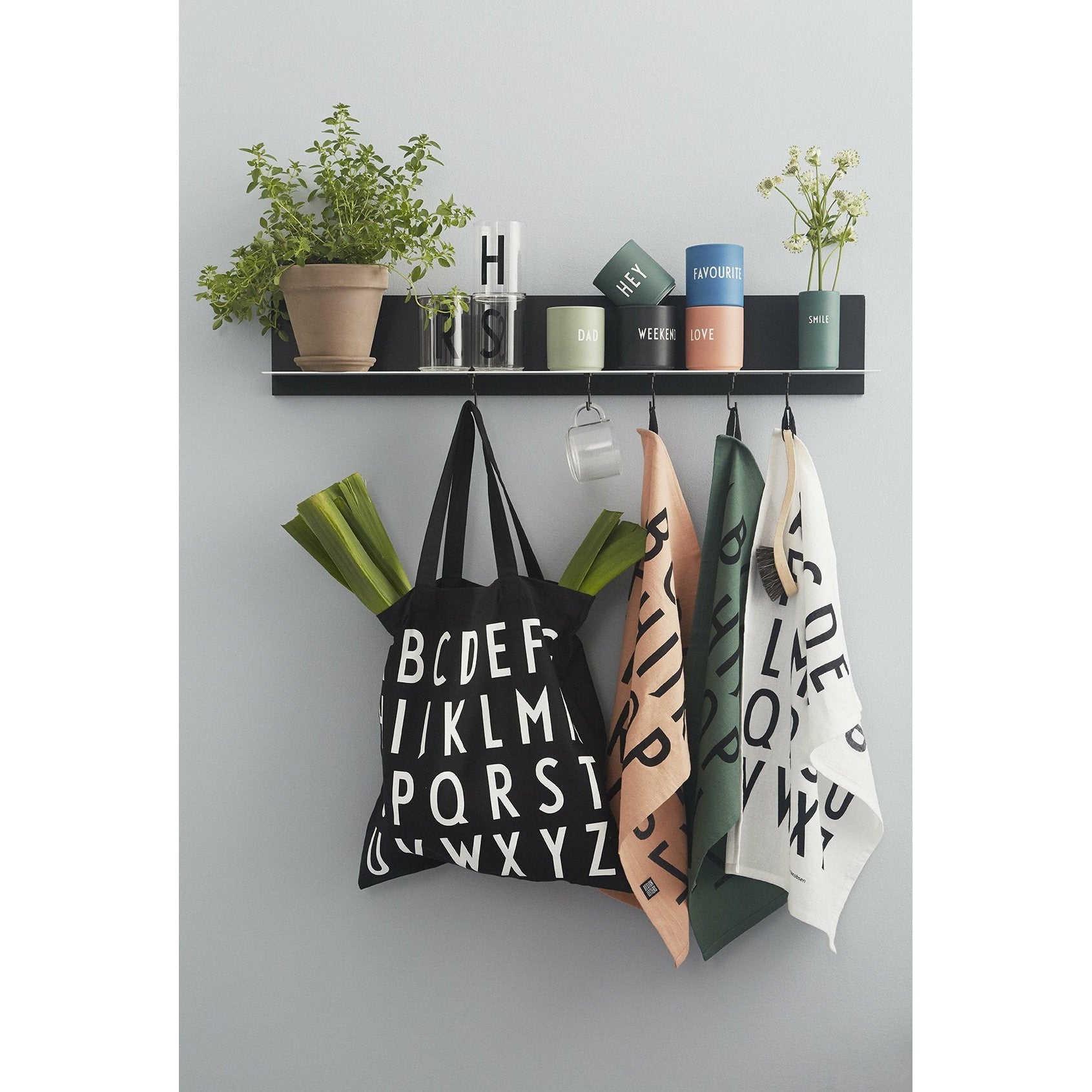 Design Letters Aj Tea Towel, Black, 2 P Cs.